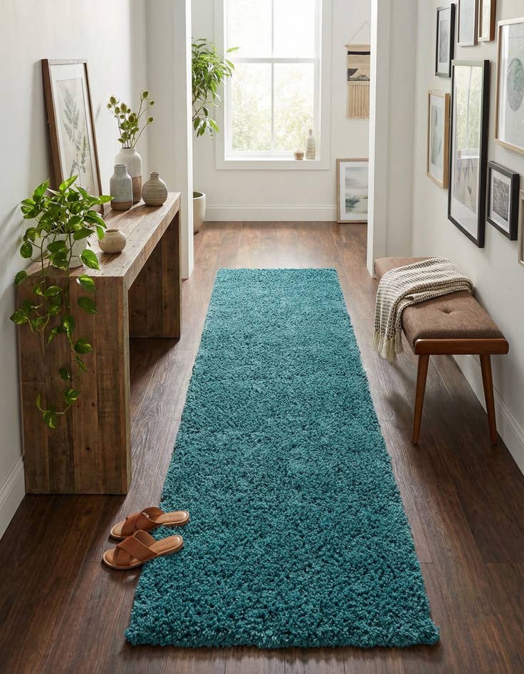 Detail image of 2' 7 x 10' Solid Shag Runner Rug