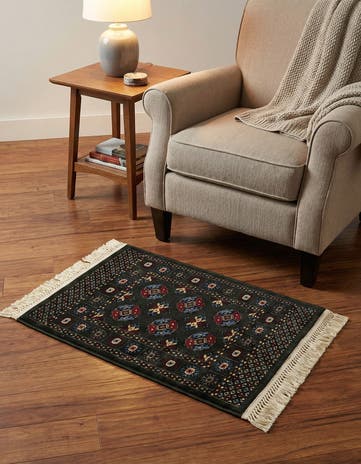 2' x 3' Bokhara Rug