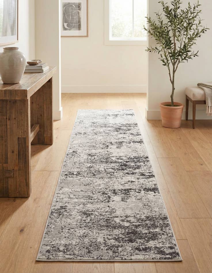 Detail image of  2' 7 x 12' Leipzig Runner Rug