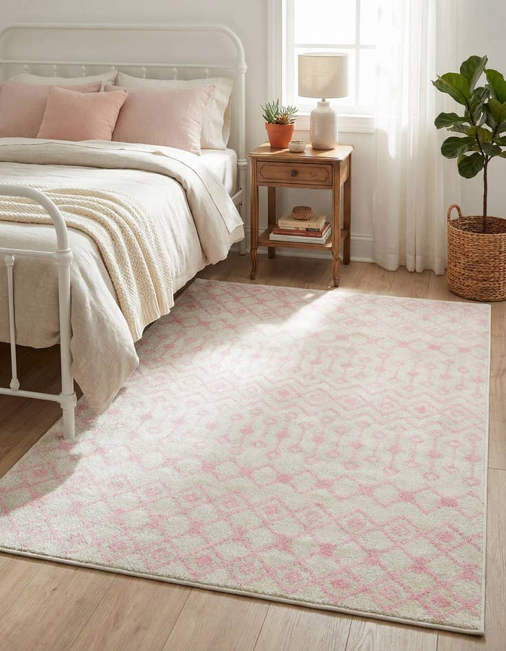 Detail image of 4' x 6' Moroccan Trellis Rug