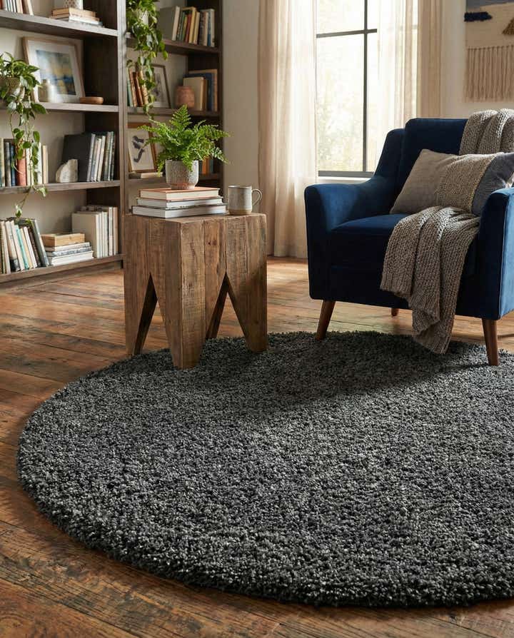 7' 10 x 7' 10 Zermatt Shag Round Rug