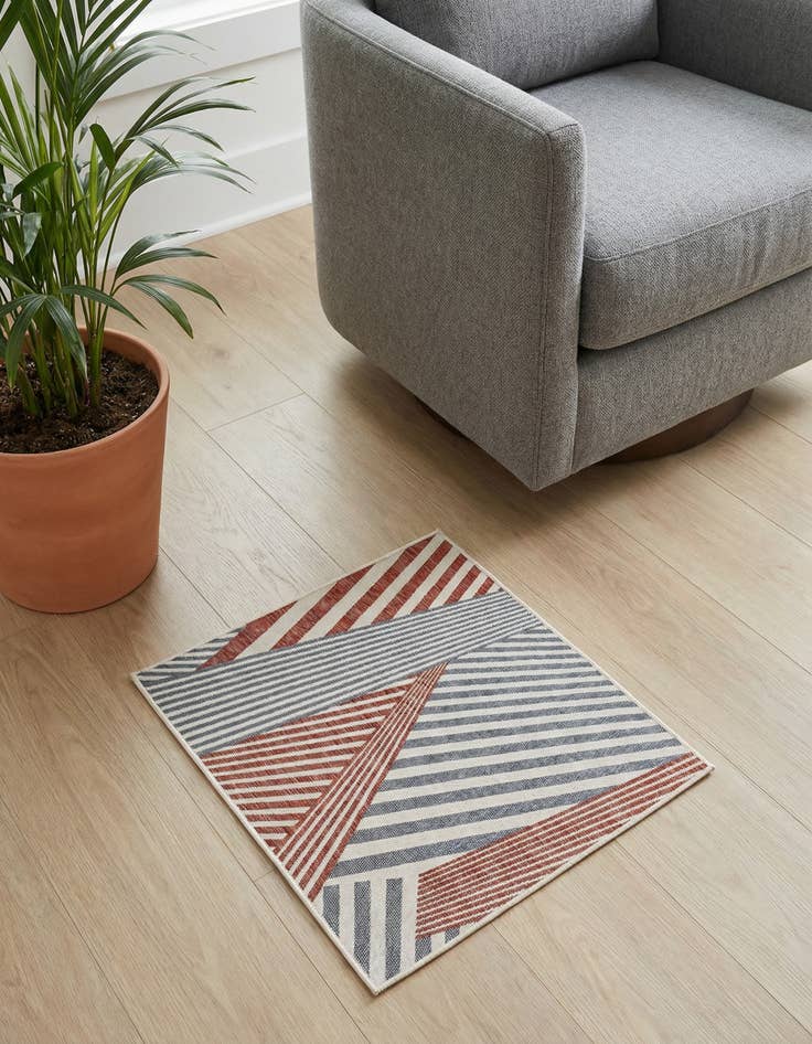 Detail image of 1' 4 x 1' 4 Washable Jill Zarin Indoor / Outdoor Sample Rug