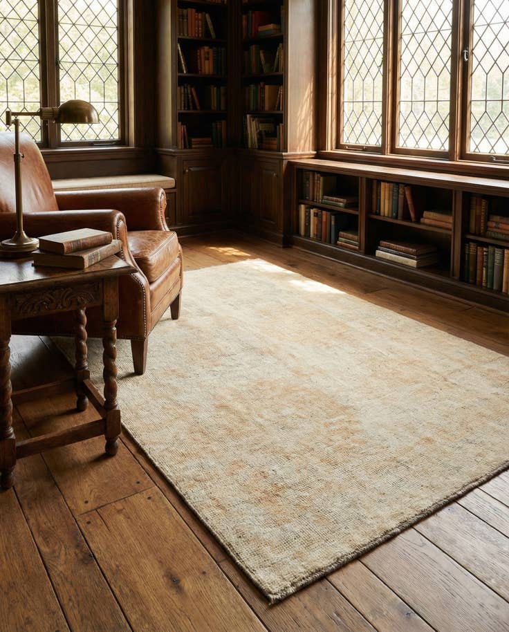 Detail image of 3' 10 x 6' 2 Hand Knotted Oushak Wool Rug