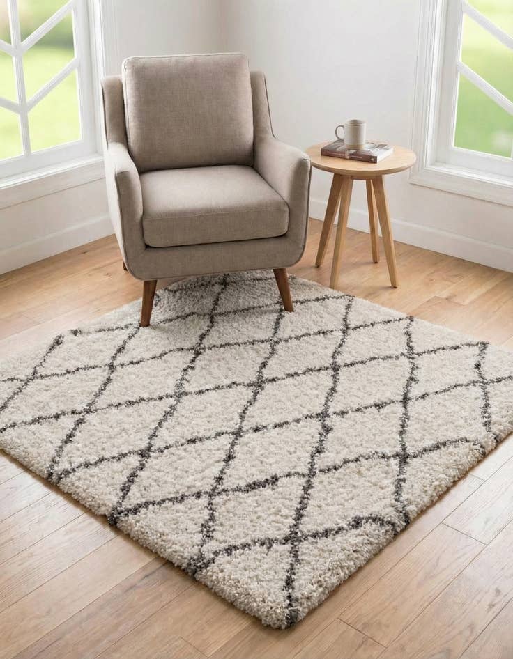 Detail image of 4' x 4' Moroccan Shag Square Rug