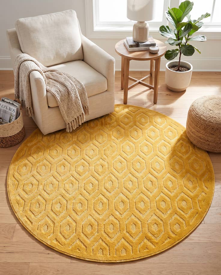 Detail image of 5' 3 x 5' 3 Easy-Clean Trellis Textured Indoor / Outdoor Round Rug