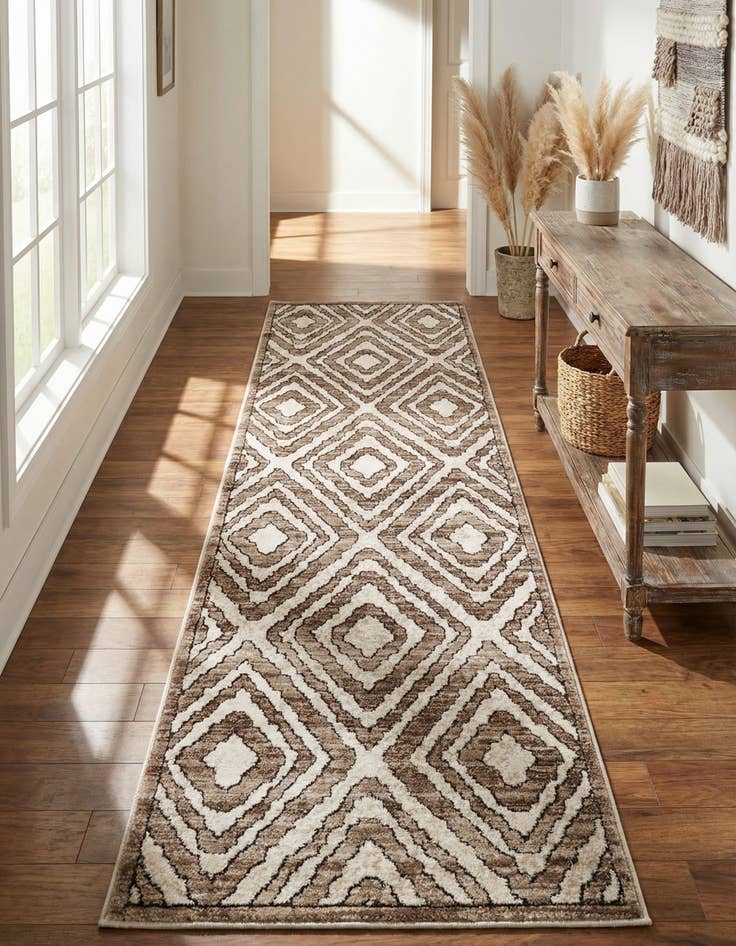 Detail image of 2' x 7' Hermitage Runner Rug