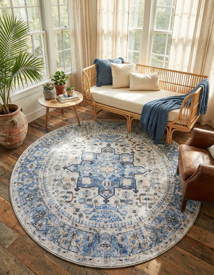Detail image of 7' 10 x 7' 10  Washable Yara Round Rug