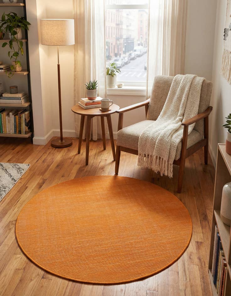 Detail image of 3' 7 x 3' 7 SoHo Round Rug