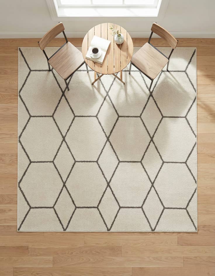 Detail image of 6' x 6' Lattice Frieze Square Rug