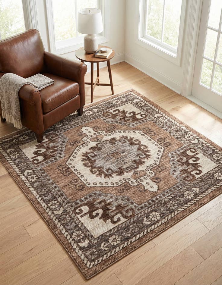 Detail image of 5' x 5' Grand Tradition Rug