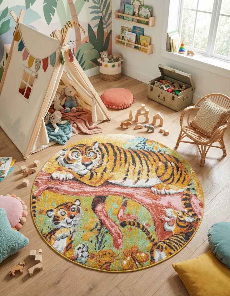 Detail image of 5' 1 x 5' 1 Tiger Whimsy Kids Round Rug