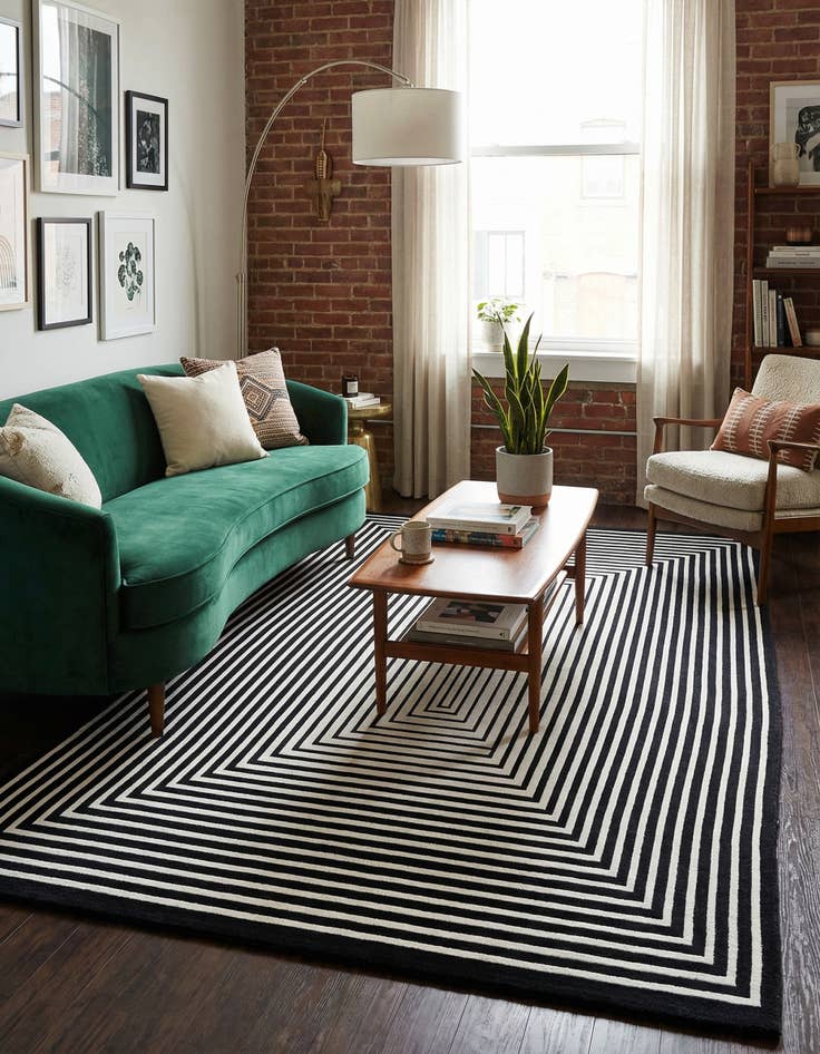 Detail image of 6' 1 x 9' Milano Rug