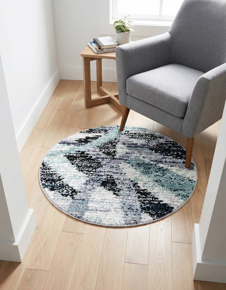 Detail image of 3' 1 x 3' 1 Tucson Round Rug