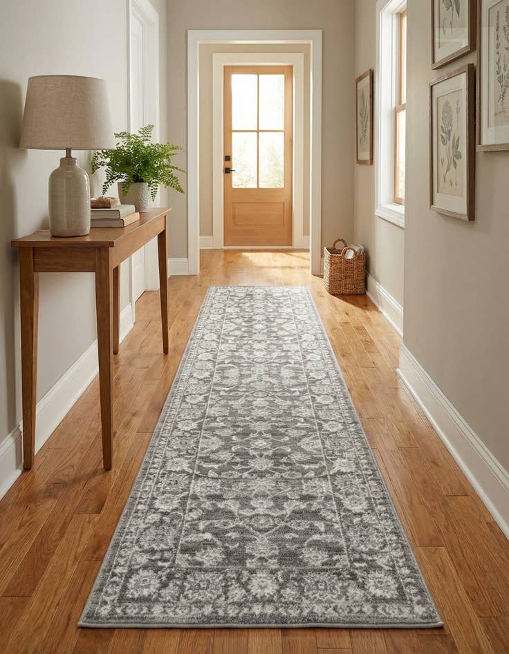 Detail image of 2' 7 x 10' Boston Runner Rug