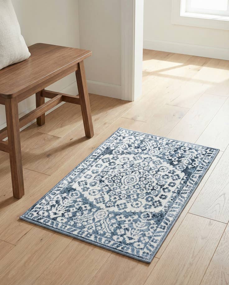 Detail image of 2' x 3' Oxford Rug