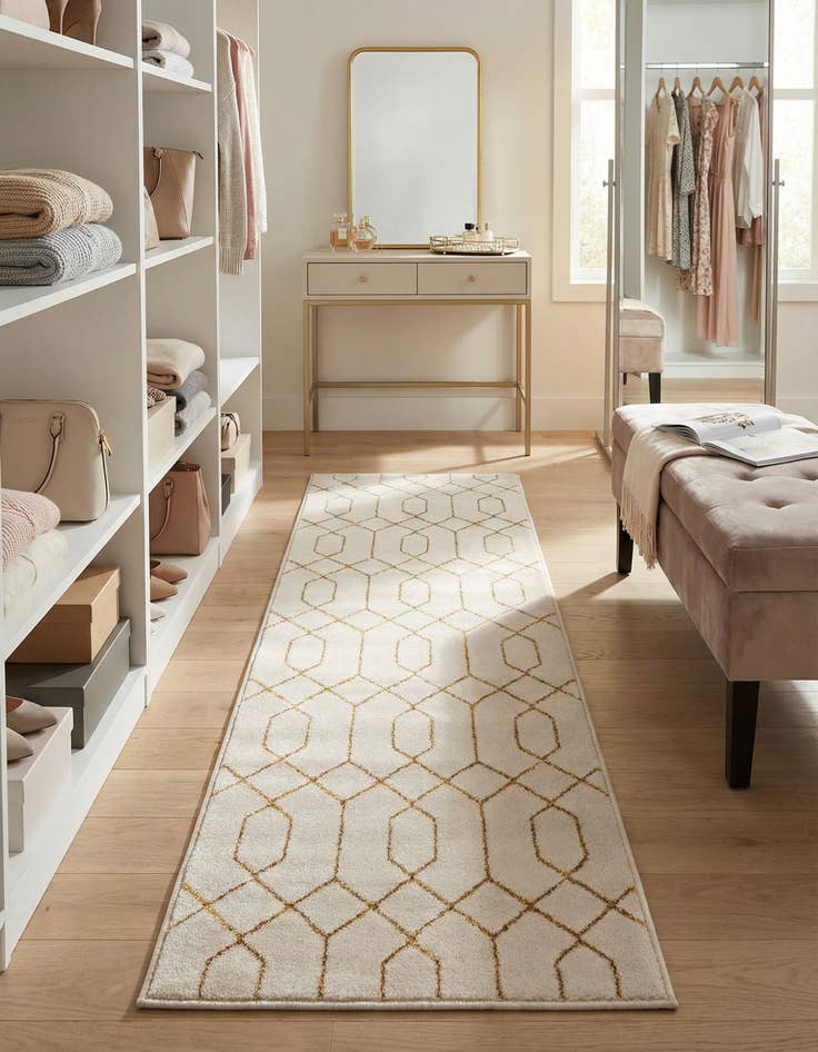 Detail image of 2' x 6' Marilyn Monroe&trade; Glam Trellis Runner Rug