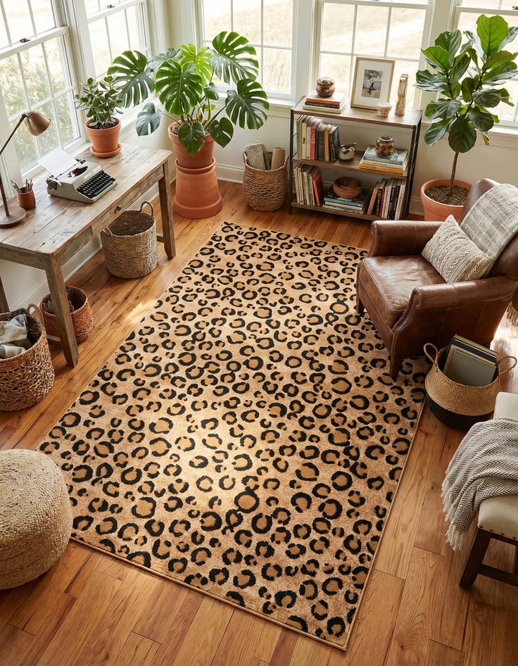 Detail image of 5' 3 x 8' Safari Rug