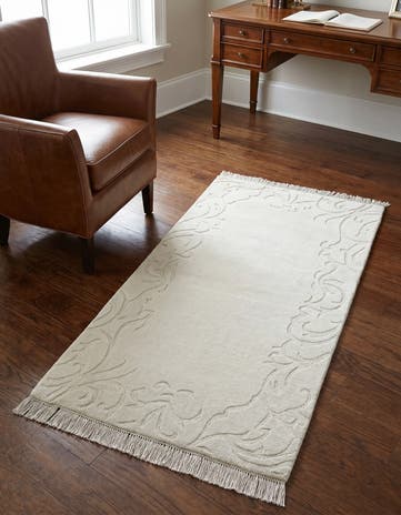 2' 7 x 4' 11 Hand Knotted Darya Wool Rug