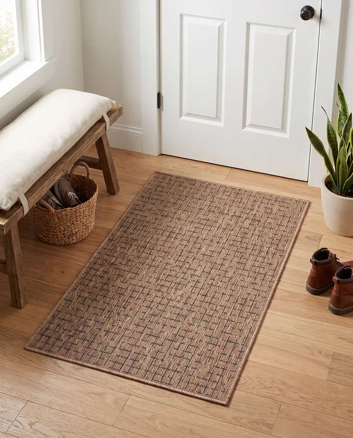 2' x 3' Easy-Clean Checkered Indoor / Outdoor Rug