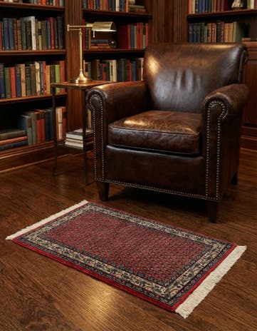 2' 5 x 4' 7 Hand Knotted Mir Wool Rug