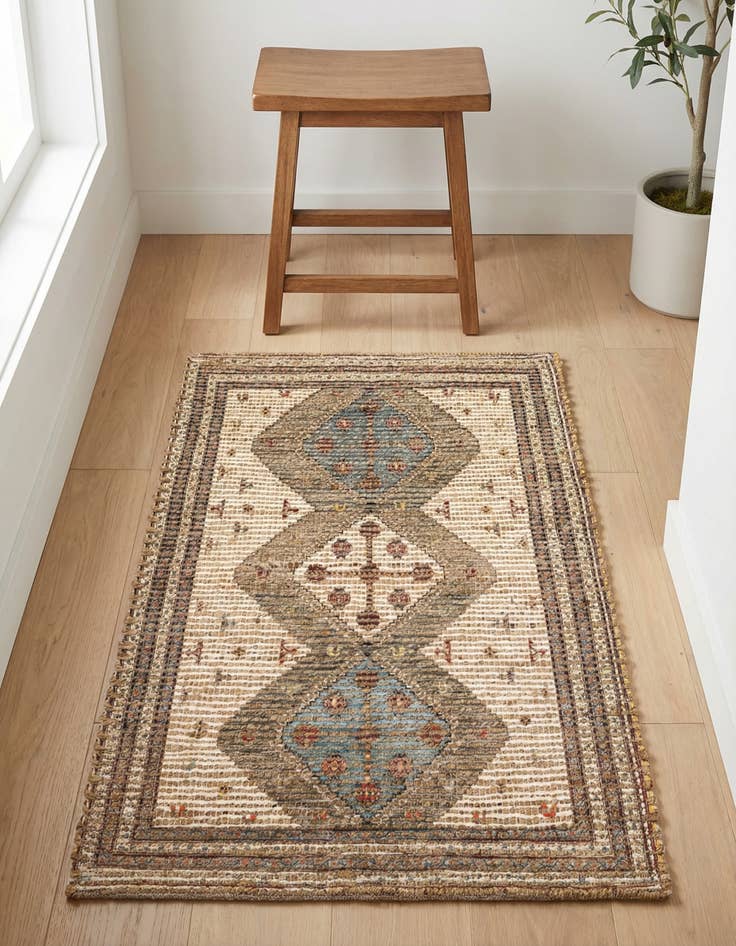 Detail image of 2' x 3' 1 Chenille Jute Rug