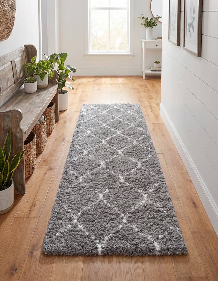 Detail image of 2' 7 x 10' Marrakesh Shag Runner Rug
