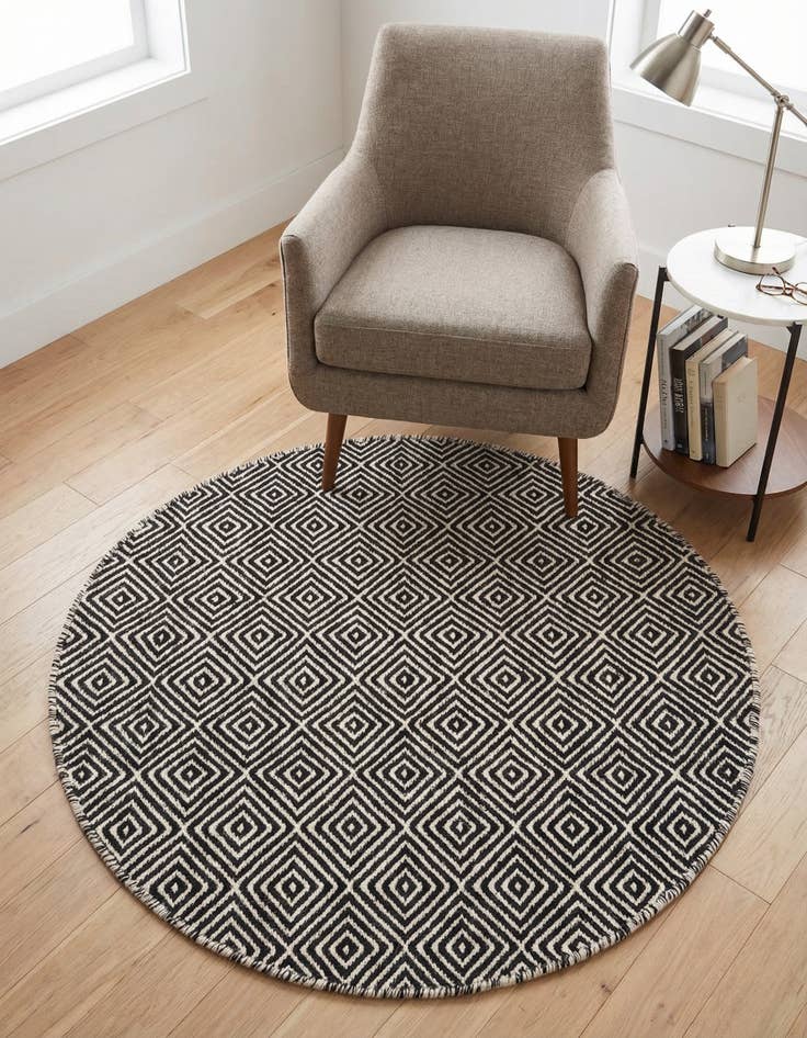 Detail image of 3' 1 x 3' 1 Hand Woven Geo Trellis Flatweave Round Rug