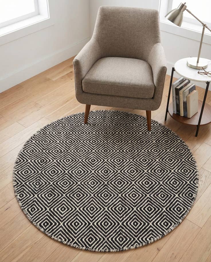 Detail image of 3' 1 x 3' 1 Hand Woven Geo Trellis Flatweave Round Rug