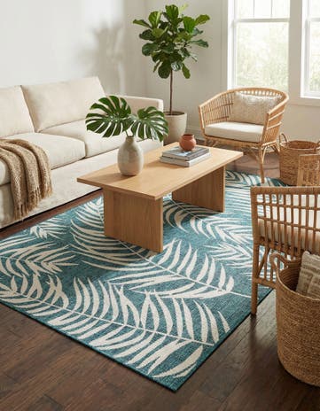 5' 3 x 8' Easy-Clean Botanical Indoor / Outdoor Rug