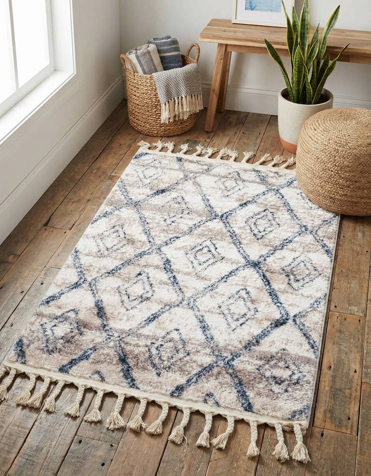 Detail image of 2' 4 x 3' 3 Artemis Rug