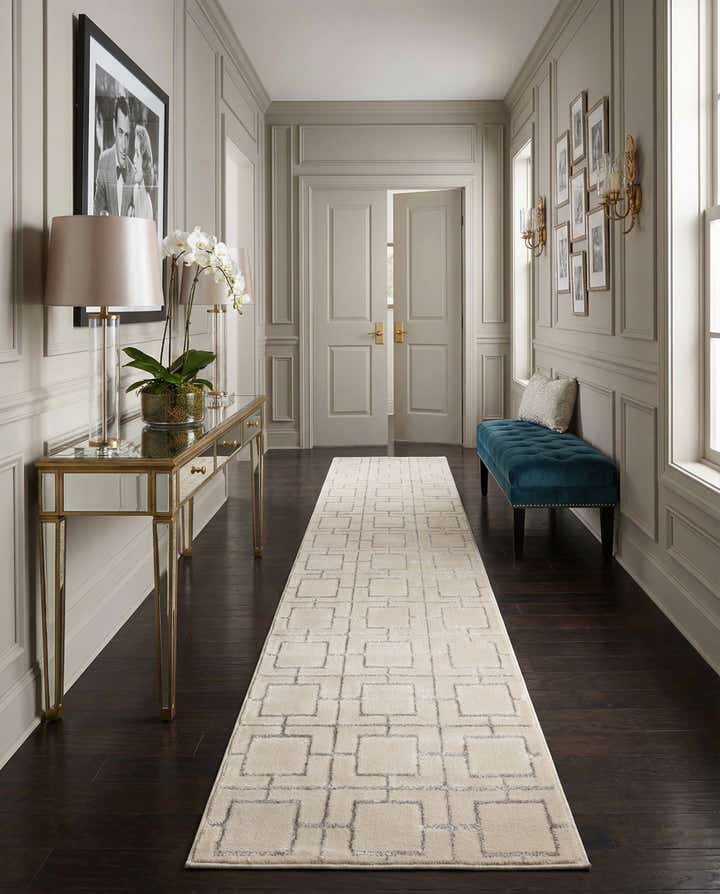 2' x 10' Marilyn Monroe™ Glam Deco Runner Rug