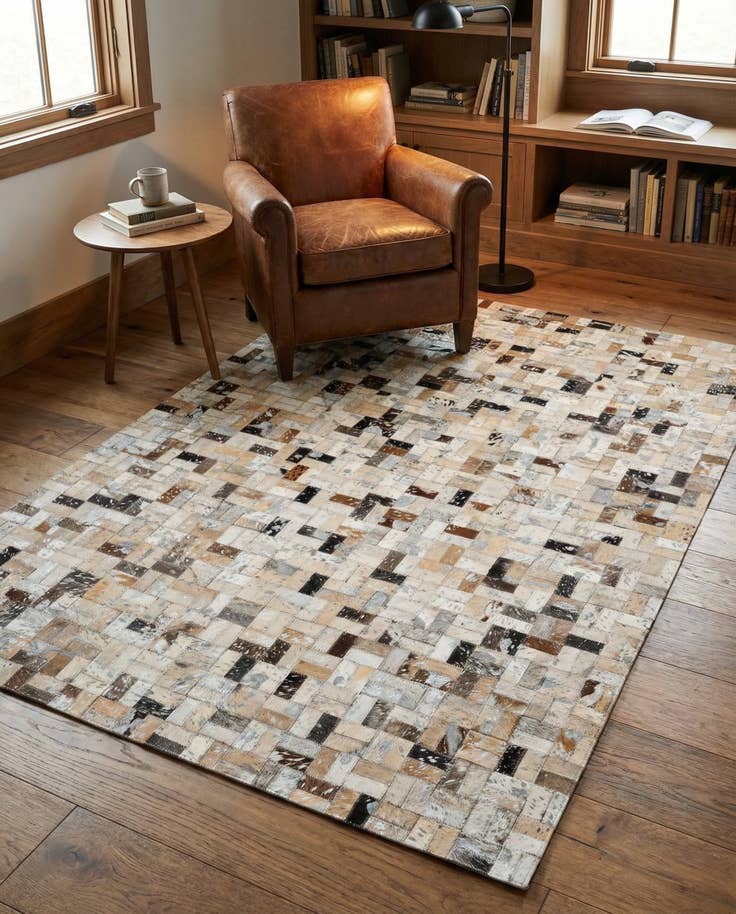Detail image of 4' 1 x 5' 10 Cowhide Stocks Rug