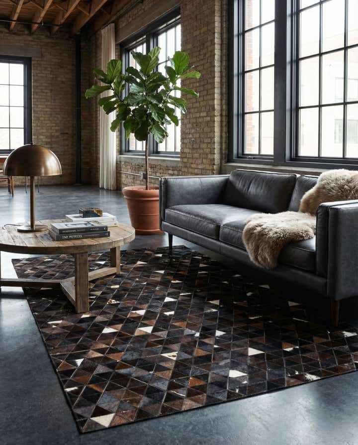 5' 1 x 8' Cowhide Stocks Rug