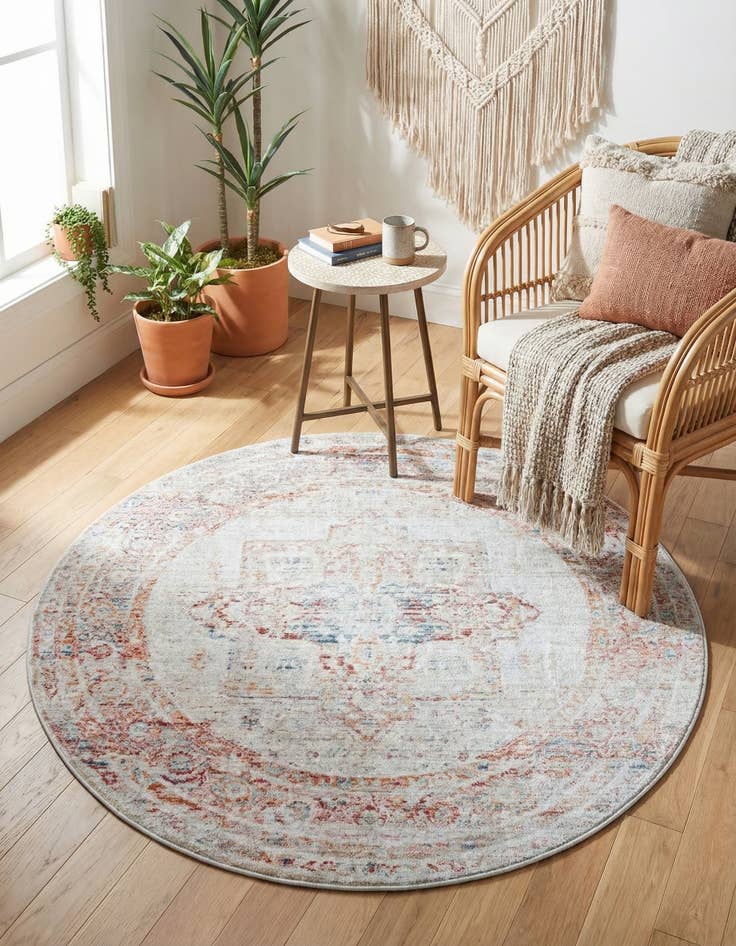 Detail image of 3' 10 x 3' 10 Noble Round Rug