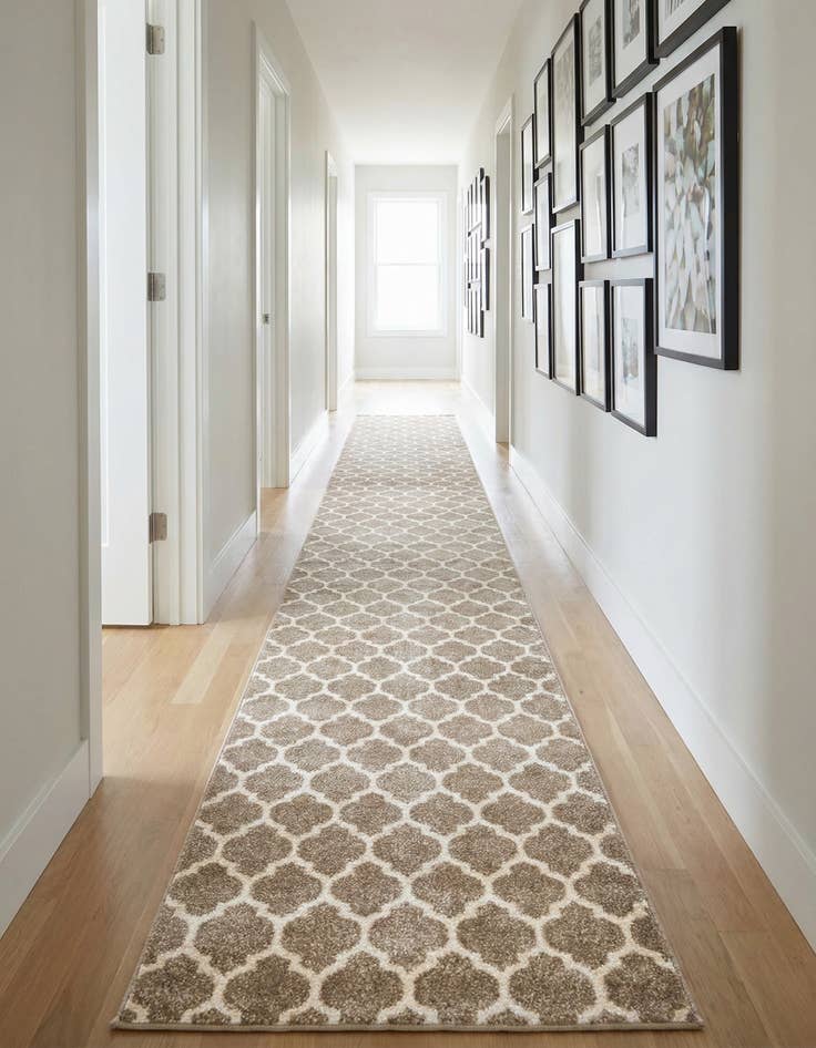 Detail image of 2' 7 x 13' Lattice Runner Rug