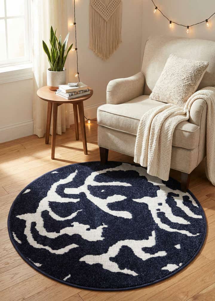 3' x 3' Easy-Clean Sabrina Soto Indoor / Outdoor Round Rug