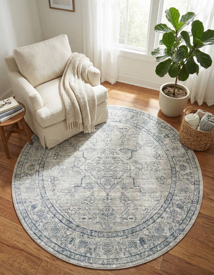 Detail image of 7' x 7' Newport Round Rug