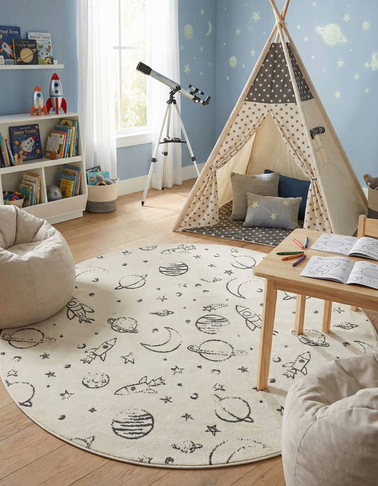 Detail image of 7' 10 x 7' 10 Planets Whimsy Kids Round Rug