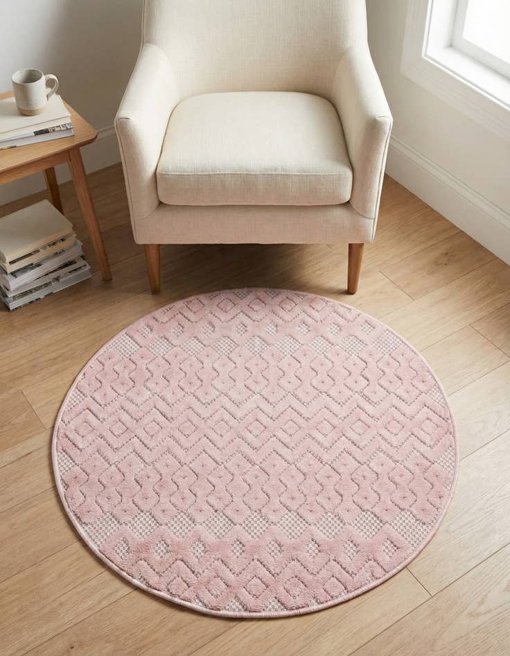 Detail image of 3' x 3' Easy-Clean Trellis Textured Indoor / Outdoor Round Rug