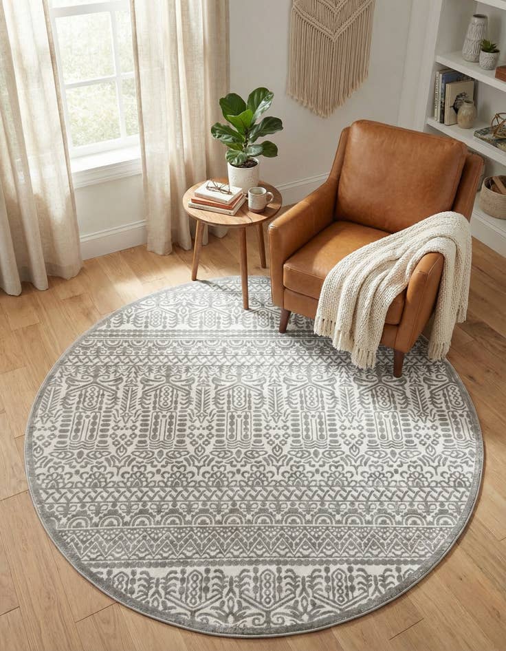 Detail image of Jill Zarin 7' 10 x 7' 10 Uptown Cloisters Round Rug