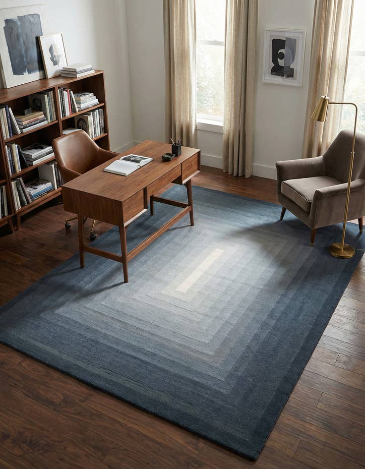 Detail image of 7' 10 x 10' Ombre Wool Rug