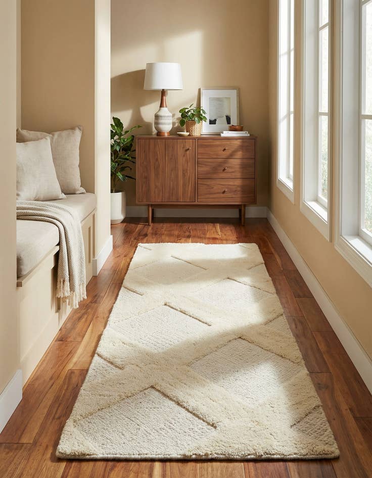 Detail image of 2' x 6' 1 Hand Woven Lattice Wool Runner Rug