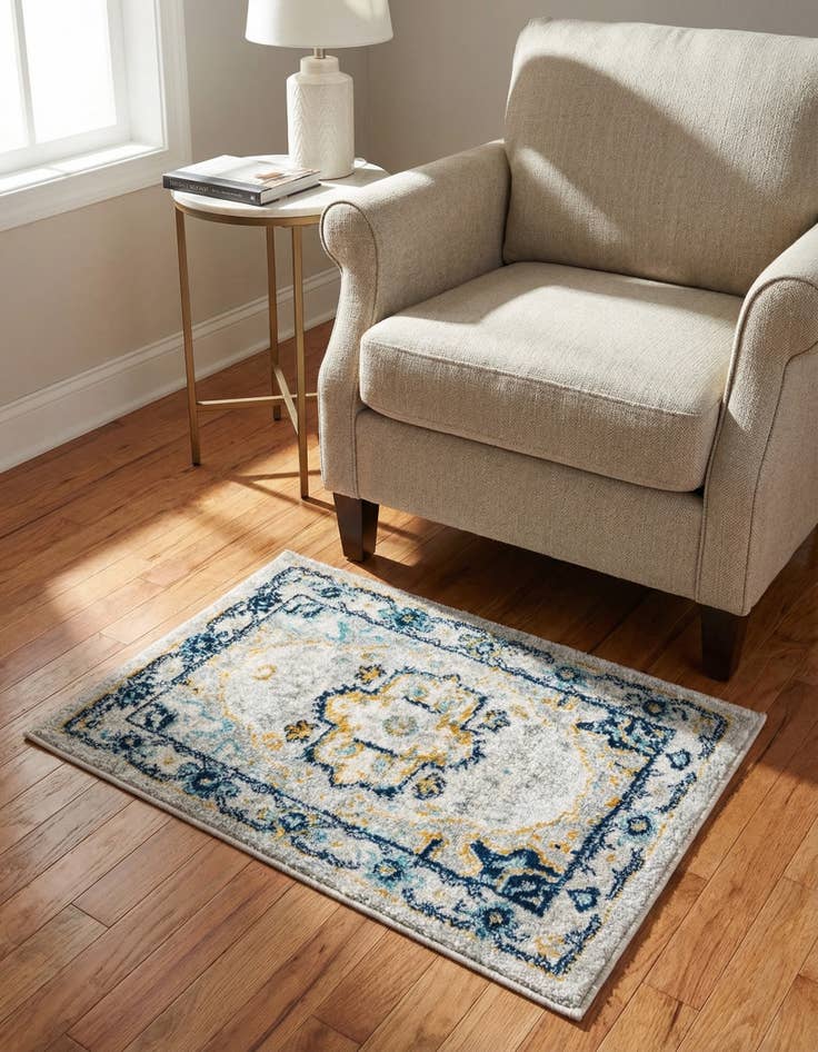 Detail image of 2' x 3' Madeline Vintage Rug