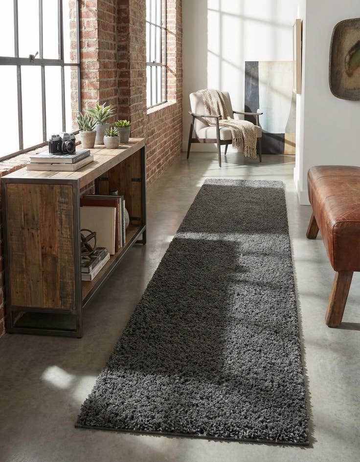 Detail image of 2' 6 x 16' 5 Everyday Shag Runner Rug