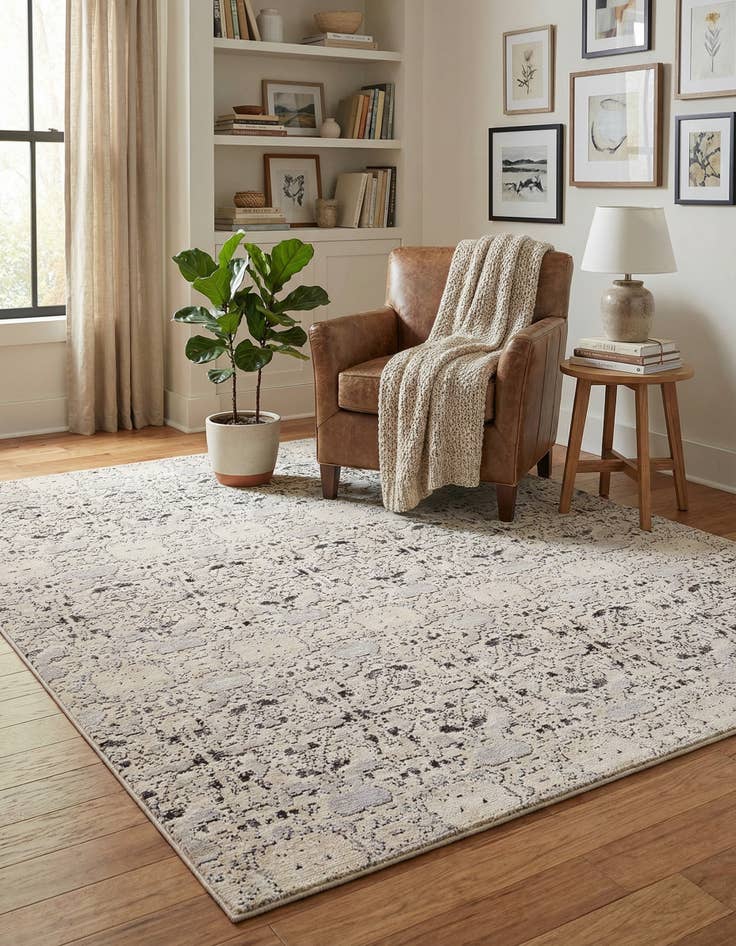 Detail image of 8' x 10' Amulet Rug