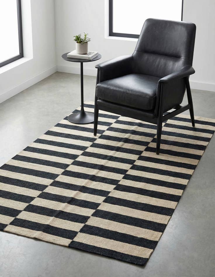 Detail image of 3' 5 x 5' Hand Woven Kilim Modern Wool Rug