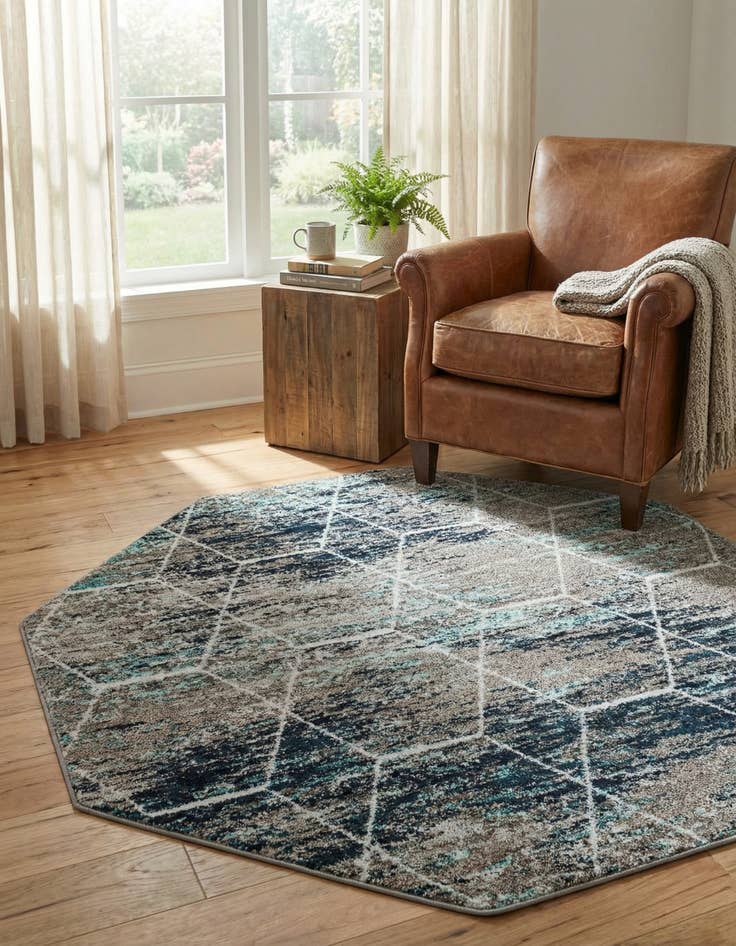 Detail image of 5' 3 x 5' 3 Lattice Frieze Octagon Rug