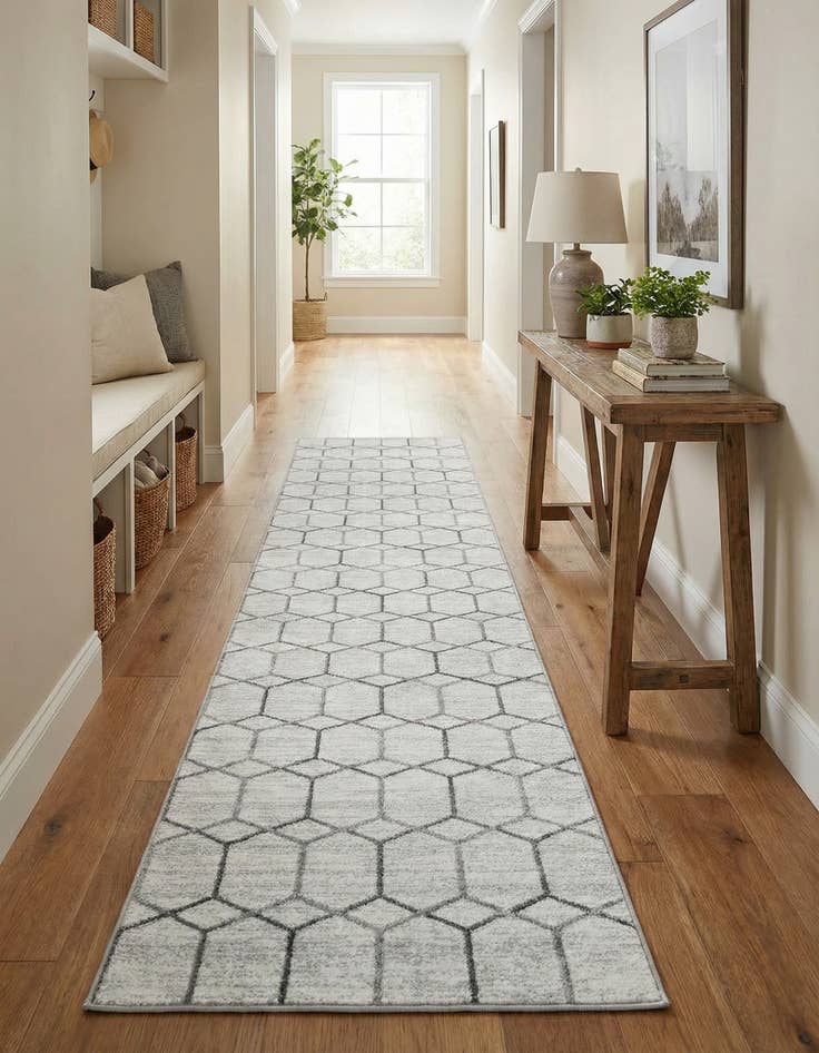 Detail image of 2' 7 x 16' 5 Lattice Trellis Runner Rug