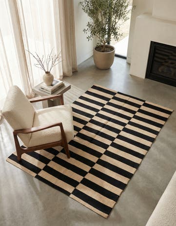 3' 4 x 4' 9 Hand Woven Kilim Modern Wool Rug