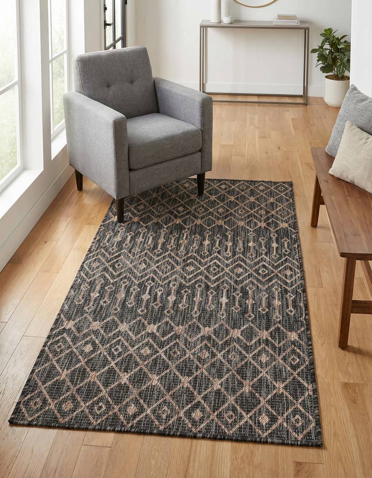 Detail image of 3' x 5' 3 Washable Lattice Indoor / Outdoor Rug